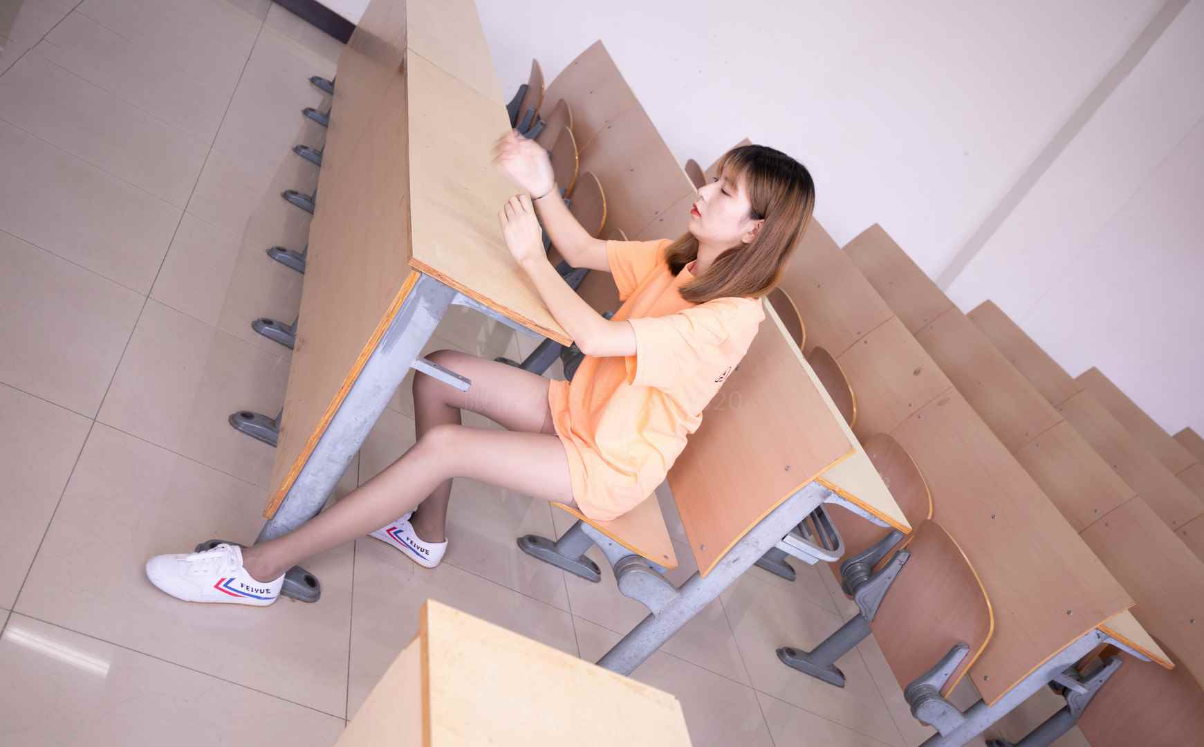 ISS山茶摄影美女写真图集合集打包下载340套 42GB-美了么